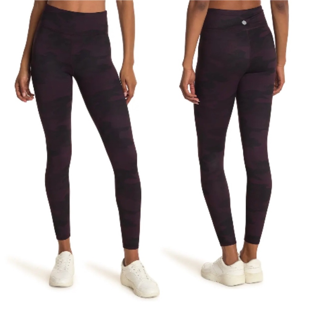 Isolate Camo Print Leggings